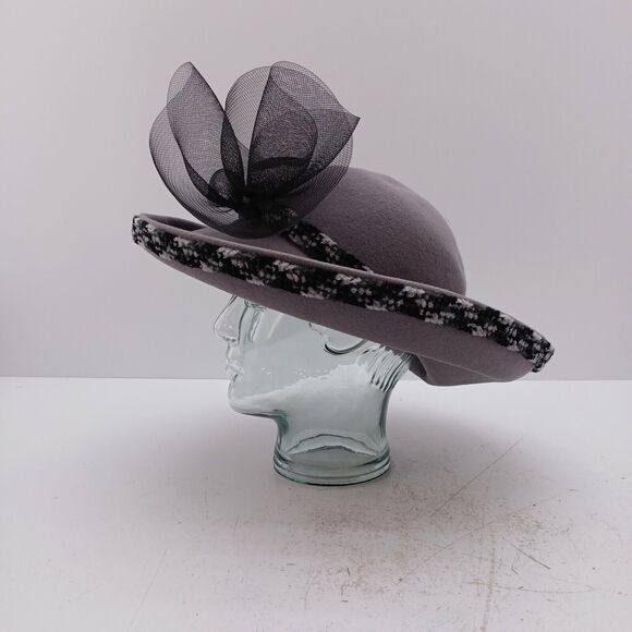 Fascinator Headpiece Hat Wedding Fashion Cap W/ Feathers and netting 100% Wool - Picture 4 of 11